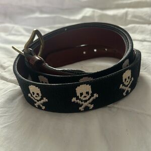Smather & Branson skull and cross bones stitched leather belt. Size 44.